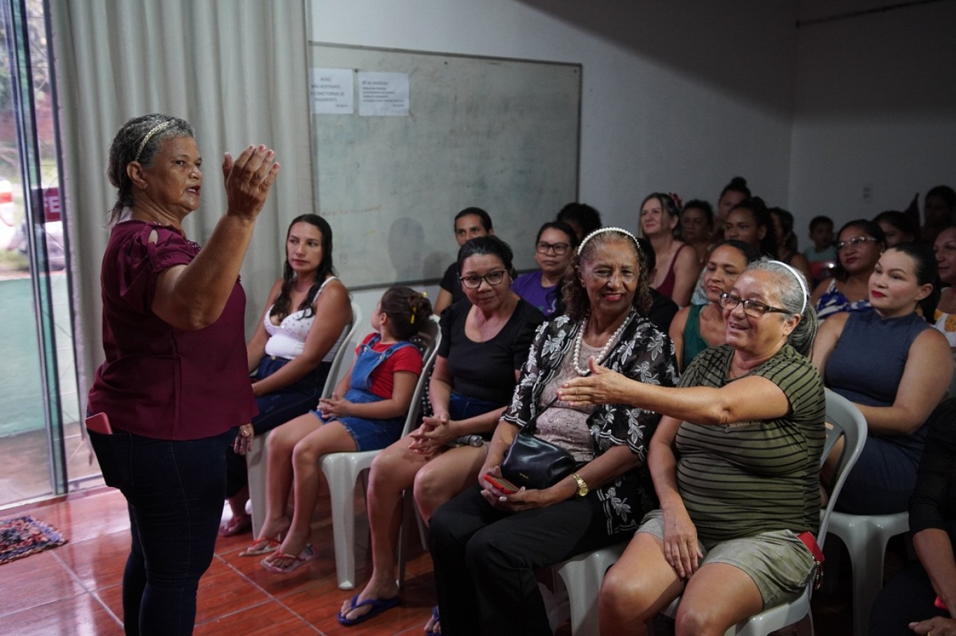 Não Passe do Ponto: Ação da SMT leva conscientização sobre assédio no transporte público para moradores do Vitória Régia