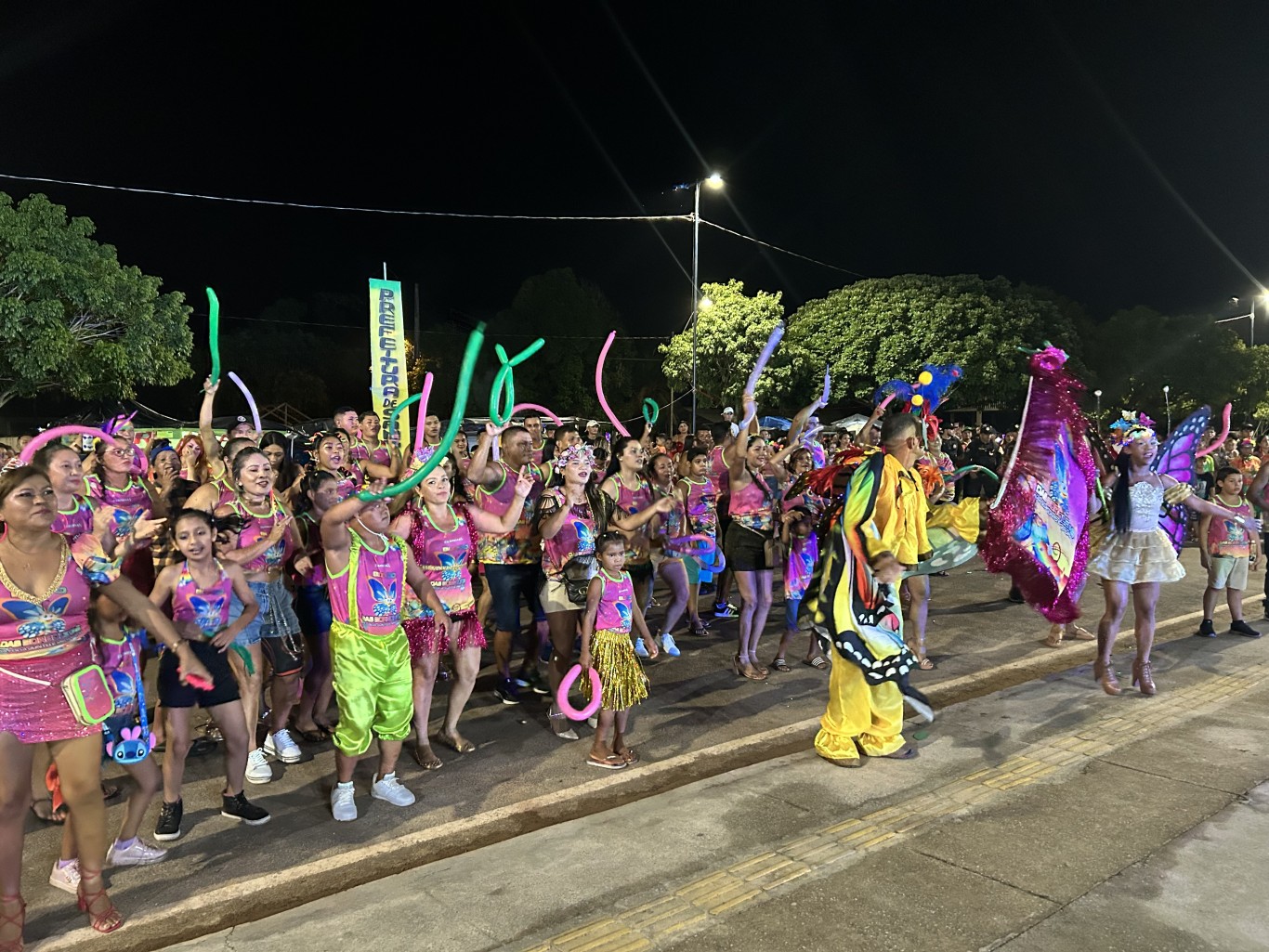 Circuito Tapajônico: alegria do carnaval toma conta das ruas na Vila Curuai