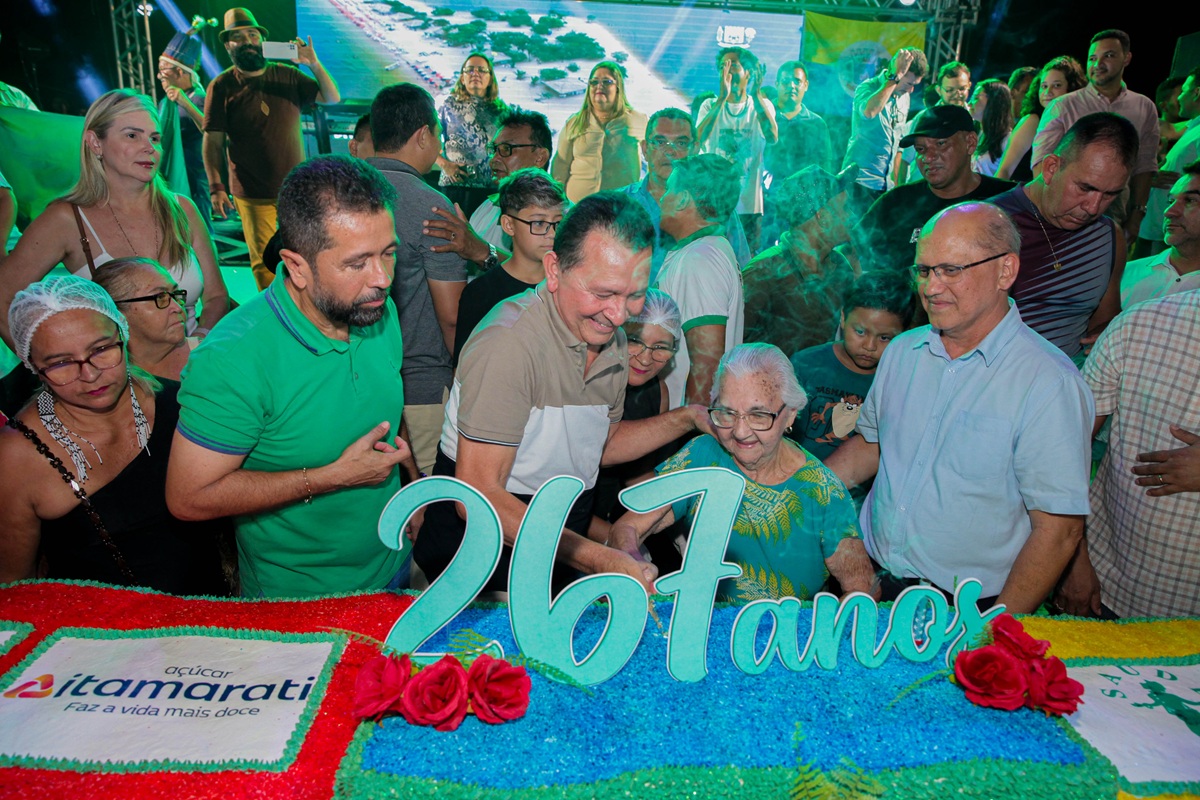 Comunitário viveram momento emocionante. Foto: Rony Aires.