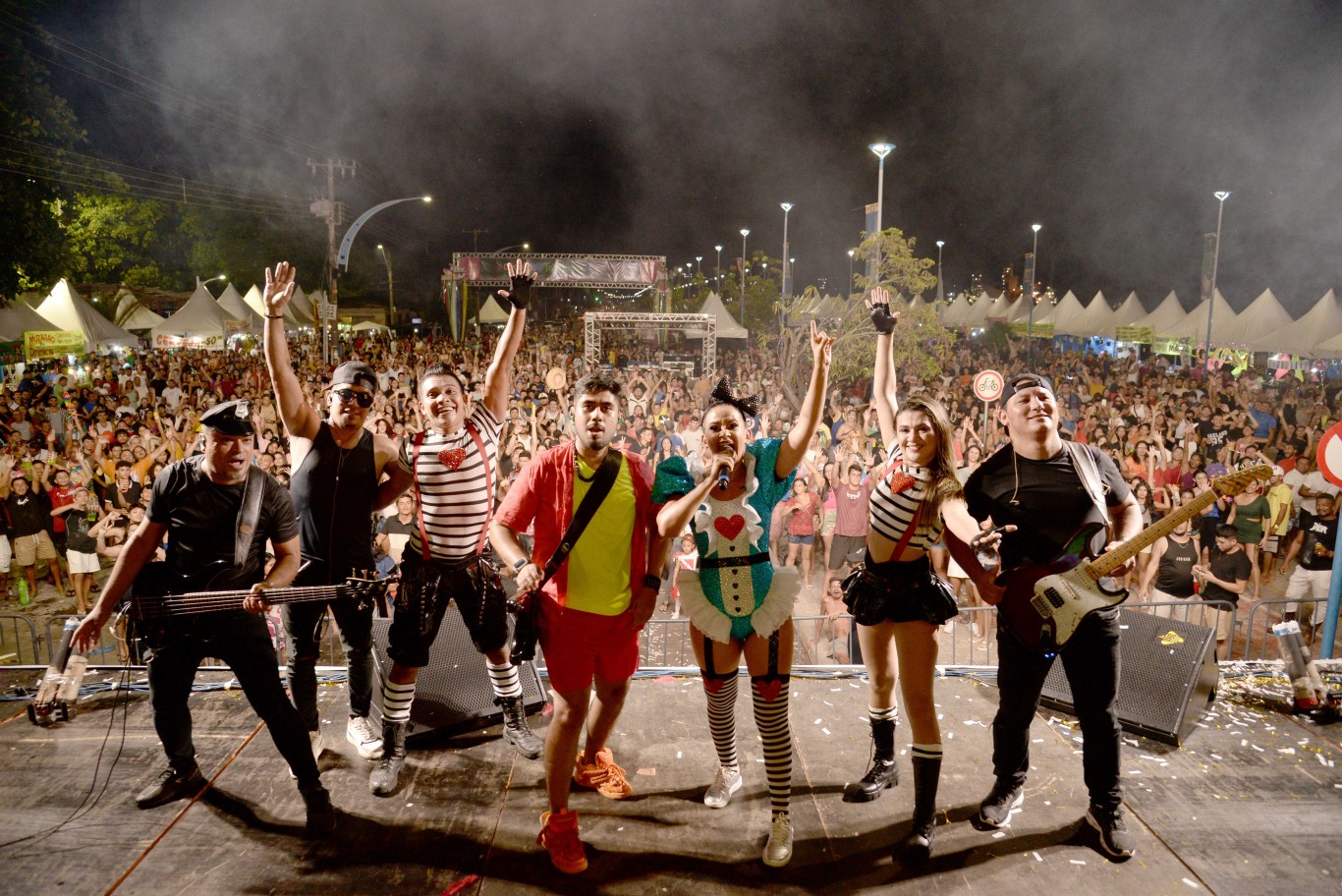 Circuito Tapajônico: Folia nos bairros, comunidades, bloco infantil e shows na orla marcam domingo de carnaval em Santarém