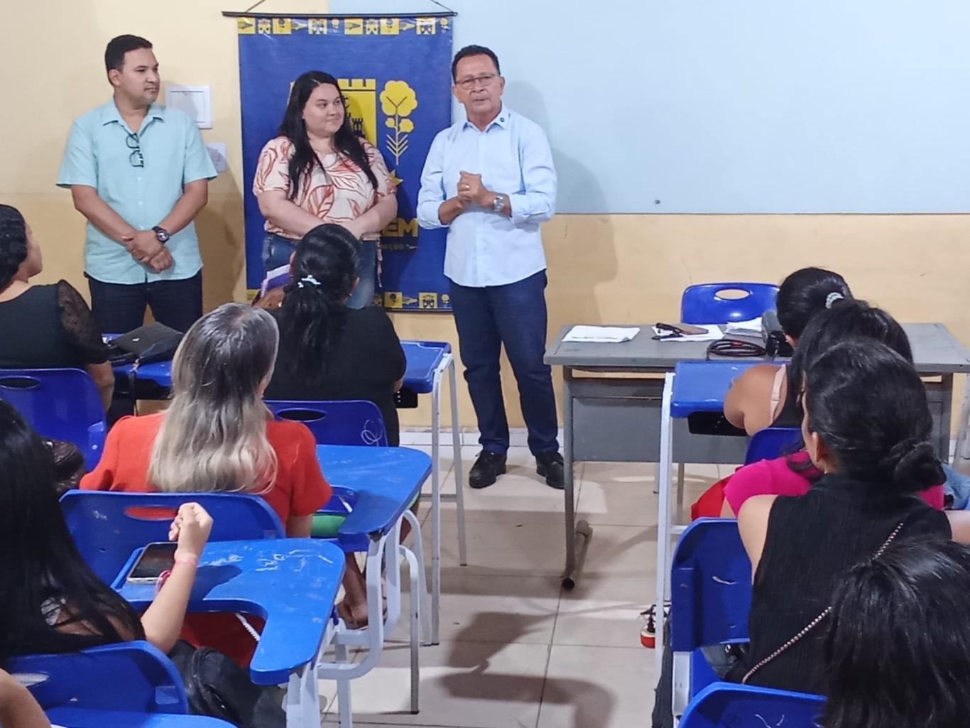 Prefeito Zé Maria Tapajós acompanha aulas do Programa Transforma Santarém na zona oeste