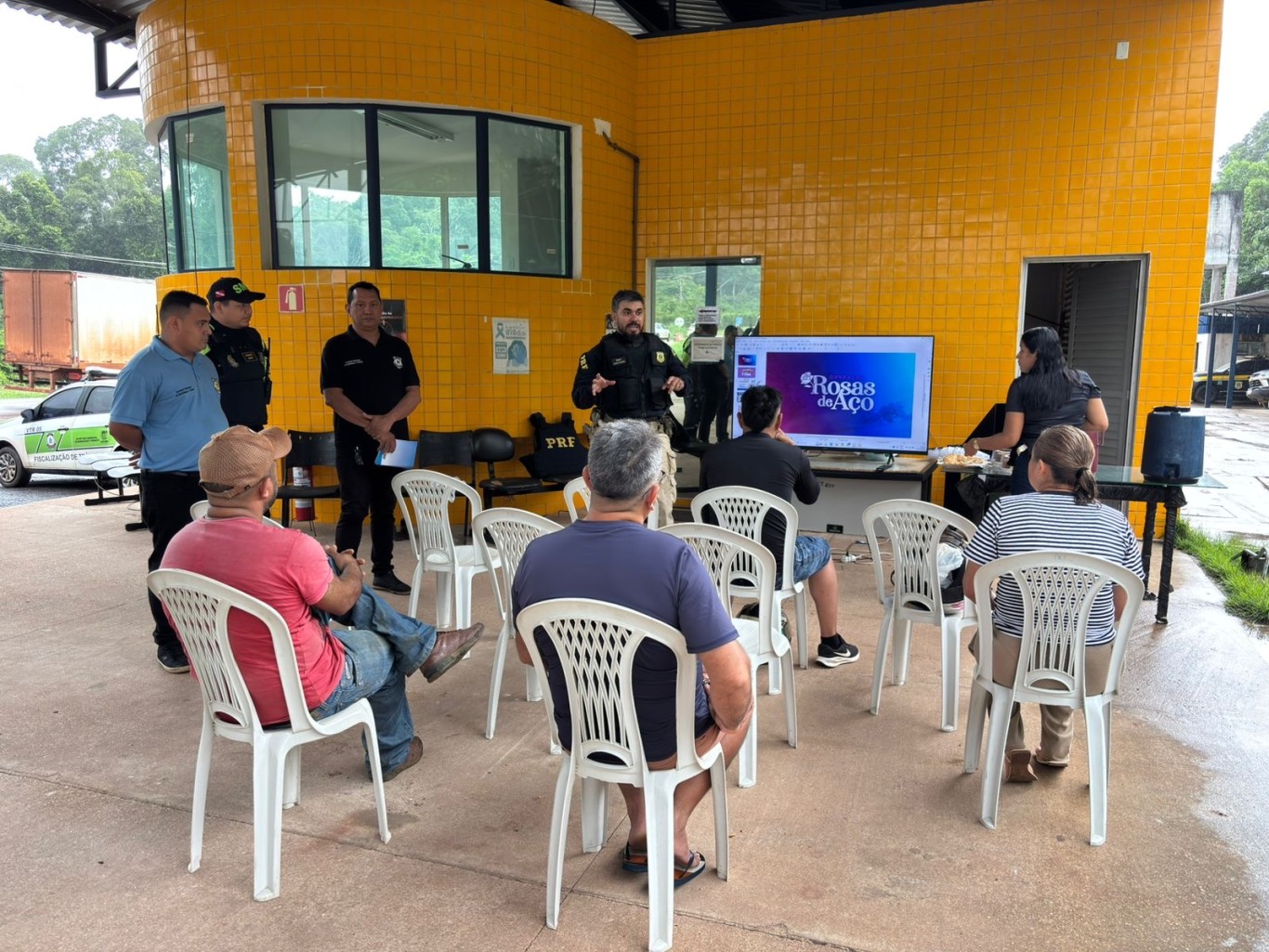 Imagem de Ação conjunta da PRF e Prefeitura reforça combate à violência contra a mulher no transporte