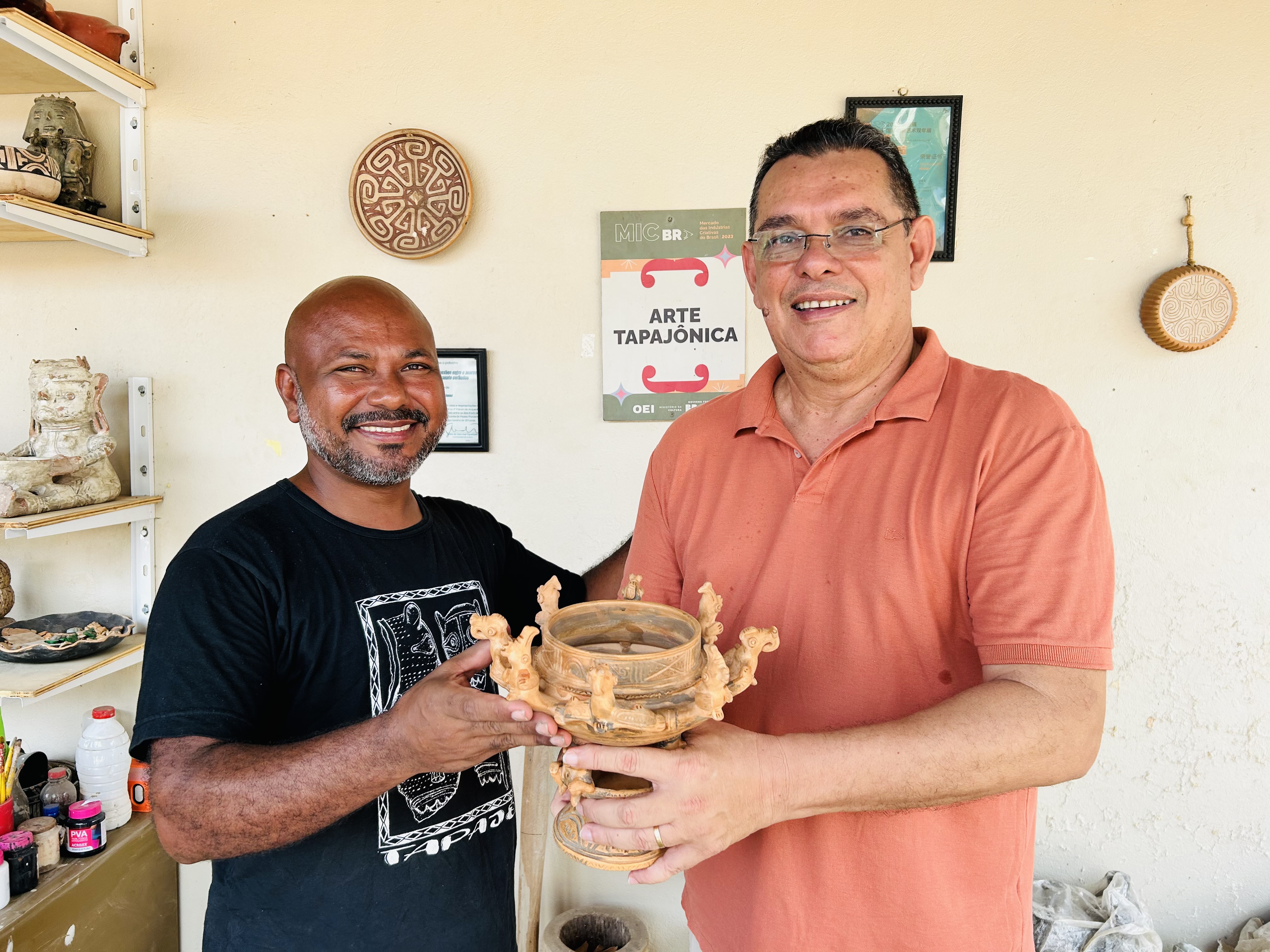 Semtur realiza visitas t&eacute;cnicas junto a pessoas e artes&atilde;os que trabalham com turismo hist&oacute;rico e cultural. Foto: Katrine Bentes.