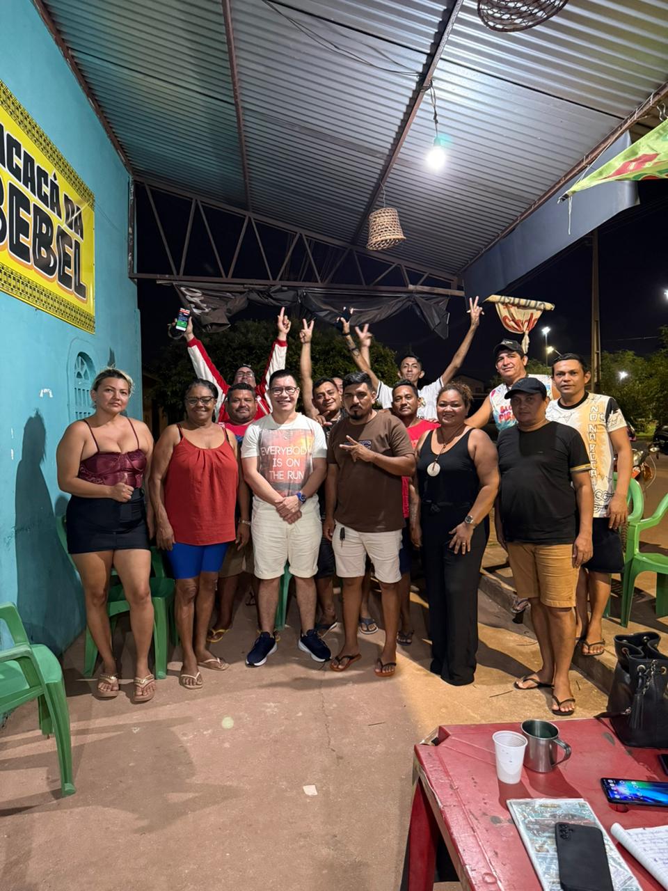 Representantes das quadrilhas humor&iacute;sticas.