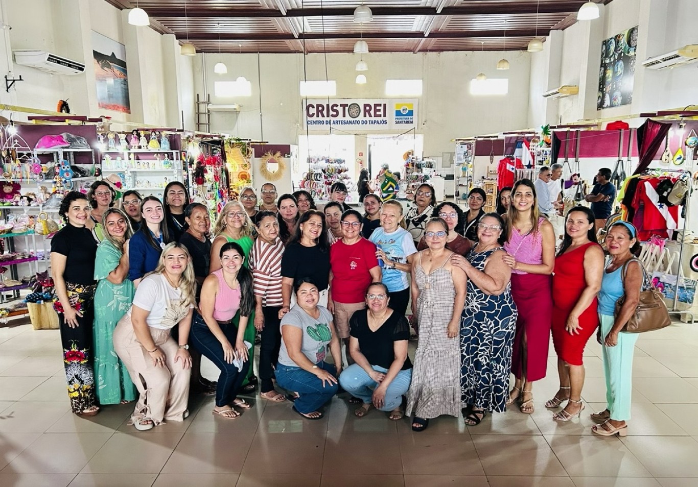 Imagem de Centro de Artesanato do Tapajós Cristo Rei homenageia artesãs e empreendedoras