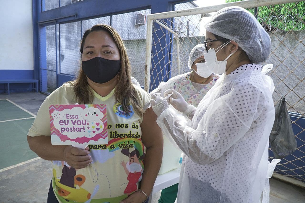 Prefeitura inicia vacinação dos profissionais da Educação Infantil e da Educação Especial em Santarém