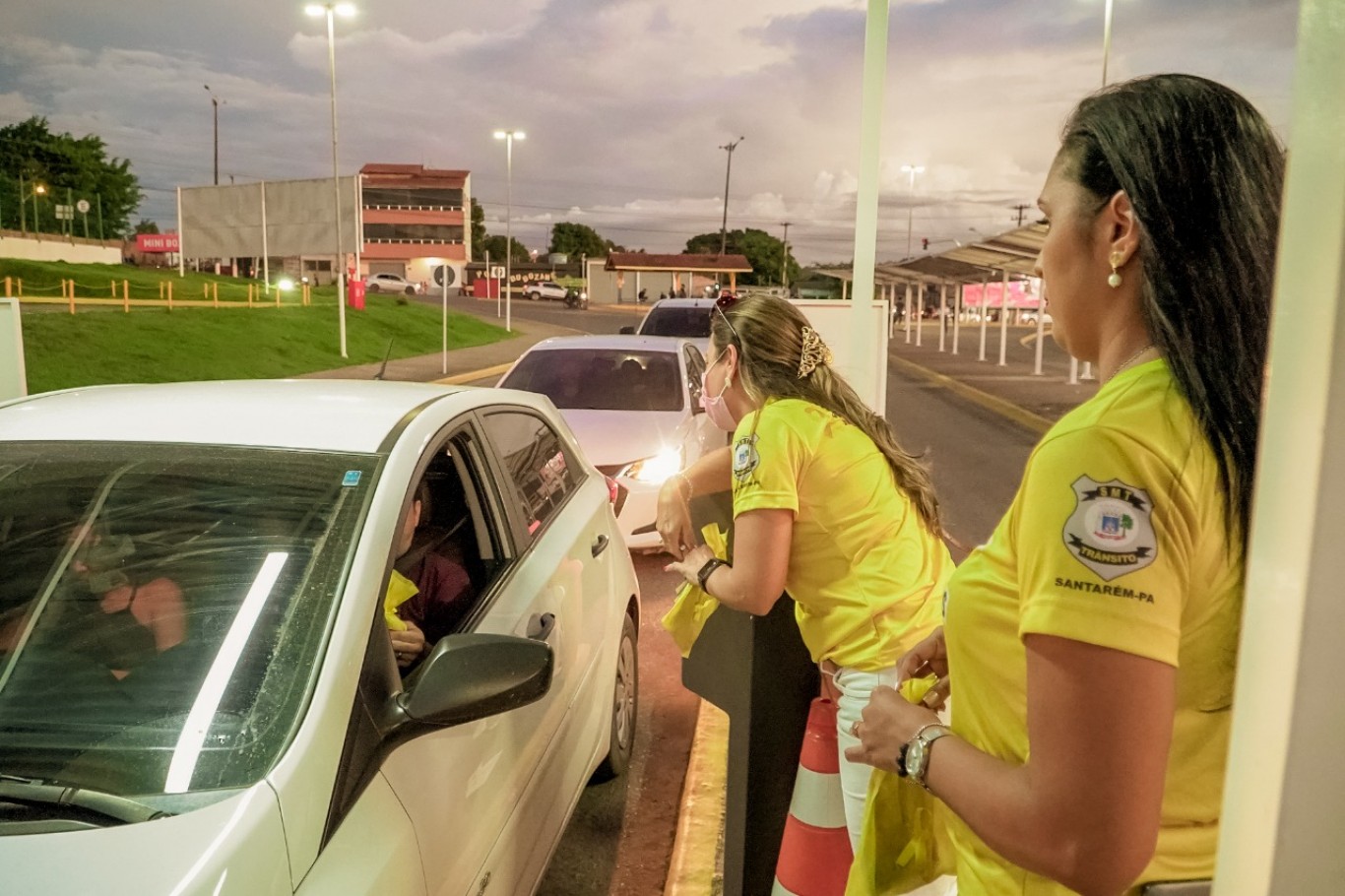  Maio Amarelo encerra atividades educando condutores e lembrando vítimas de trânsito 