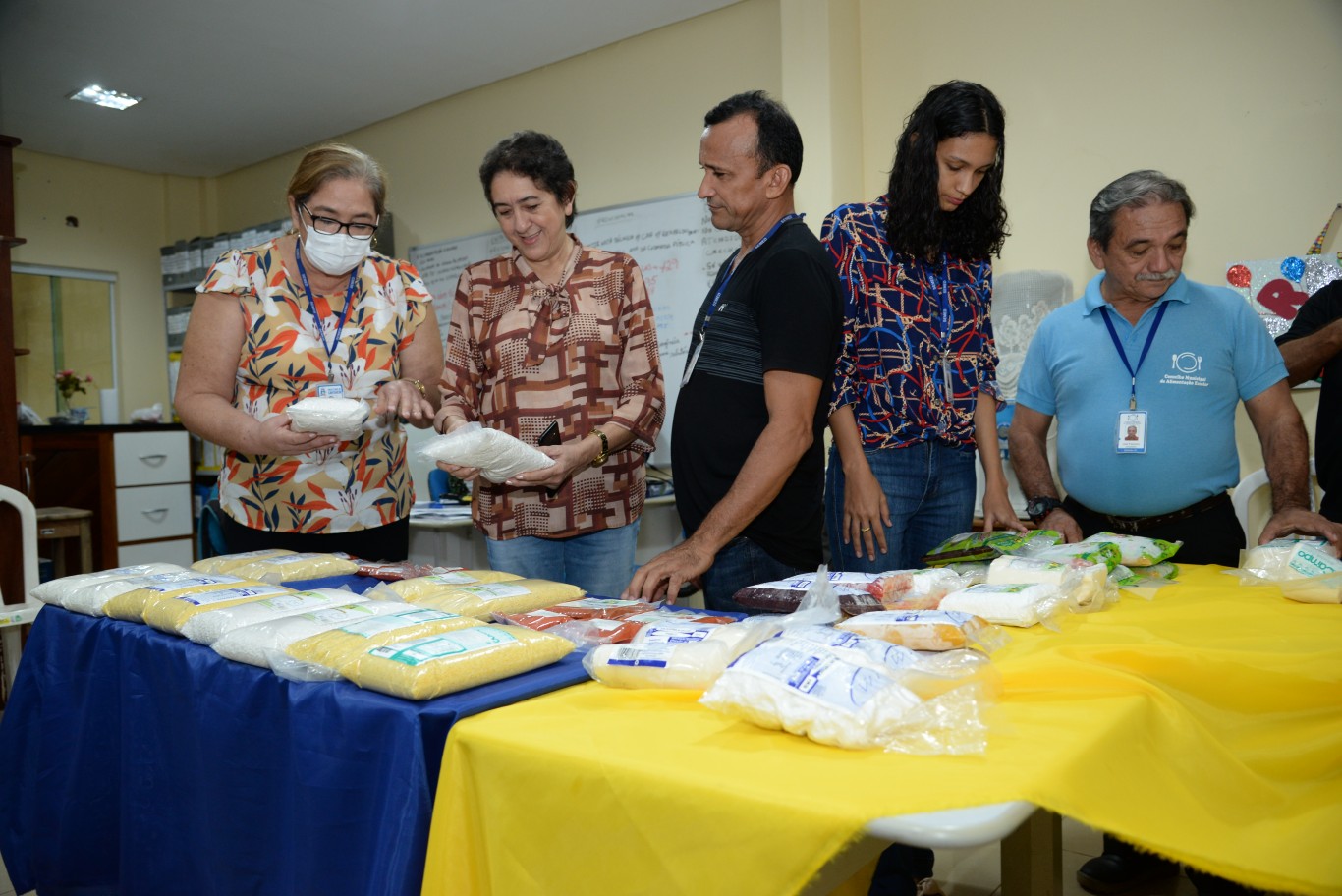 Comissão avalia produtos da agricultura familiar que irão compor o cardápio da alimentação escolar 2022 