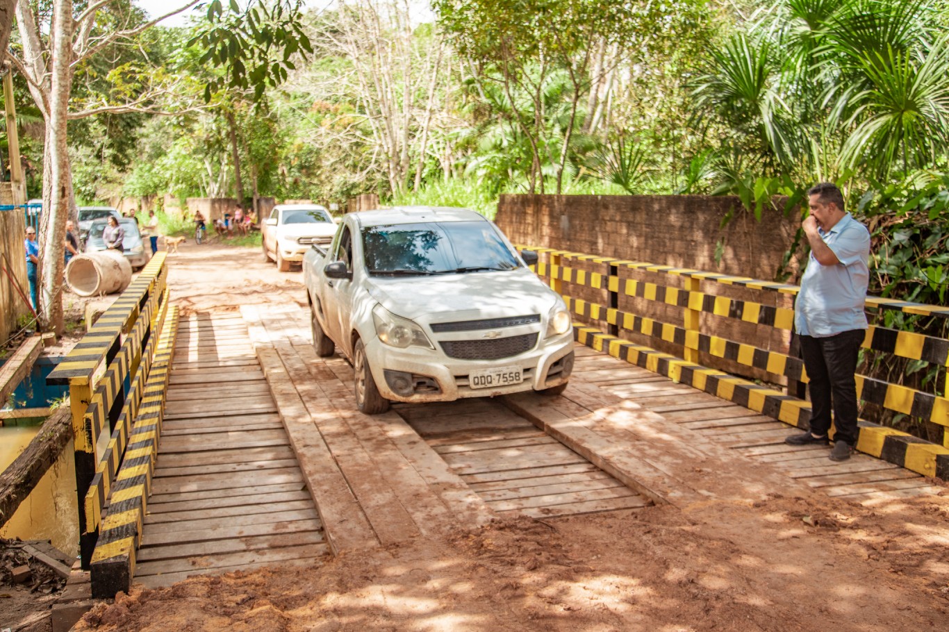 Prefeitura reconstrói e entrega nova ponte no ramal que interliga as comunidades Vila Nova e São Braz, no Eixo Forte
