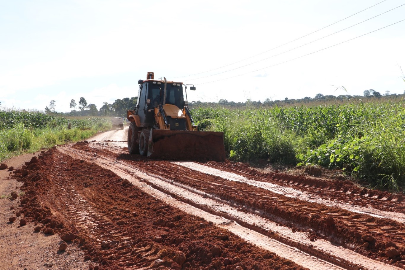 Prefeitura avança na recuperação do ramal que interliga as comunidades Estrada Nova e Poço Branco