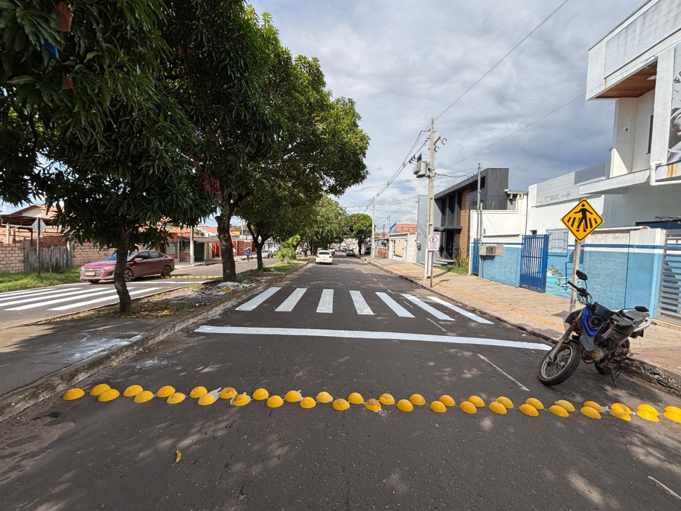 Prefeitura de Santarém amplia ações de segurança no trânsito com revitalização de faixas de pedestres e moderadores de velocidade