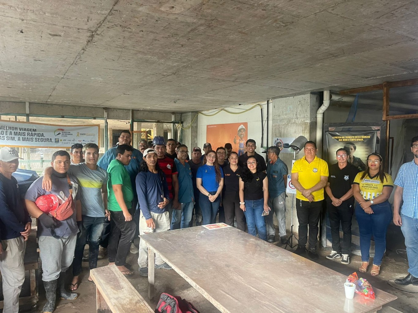 Imagem de Maio Amarelo: trabalhadores da construção civil participam de palestra sobre segurança no trânsito e valorização da vida