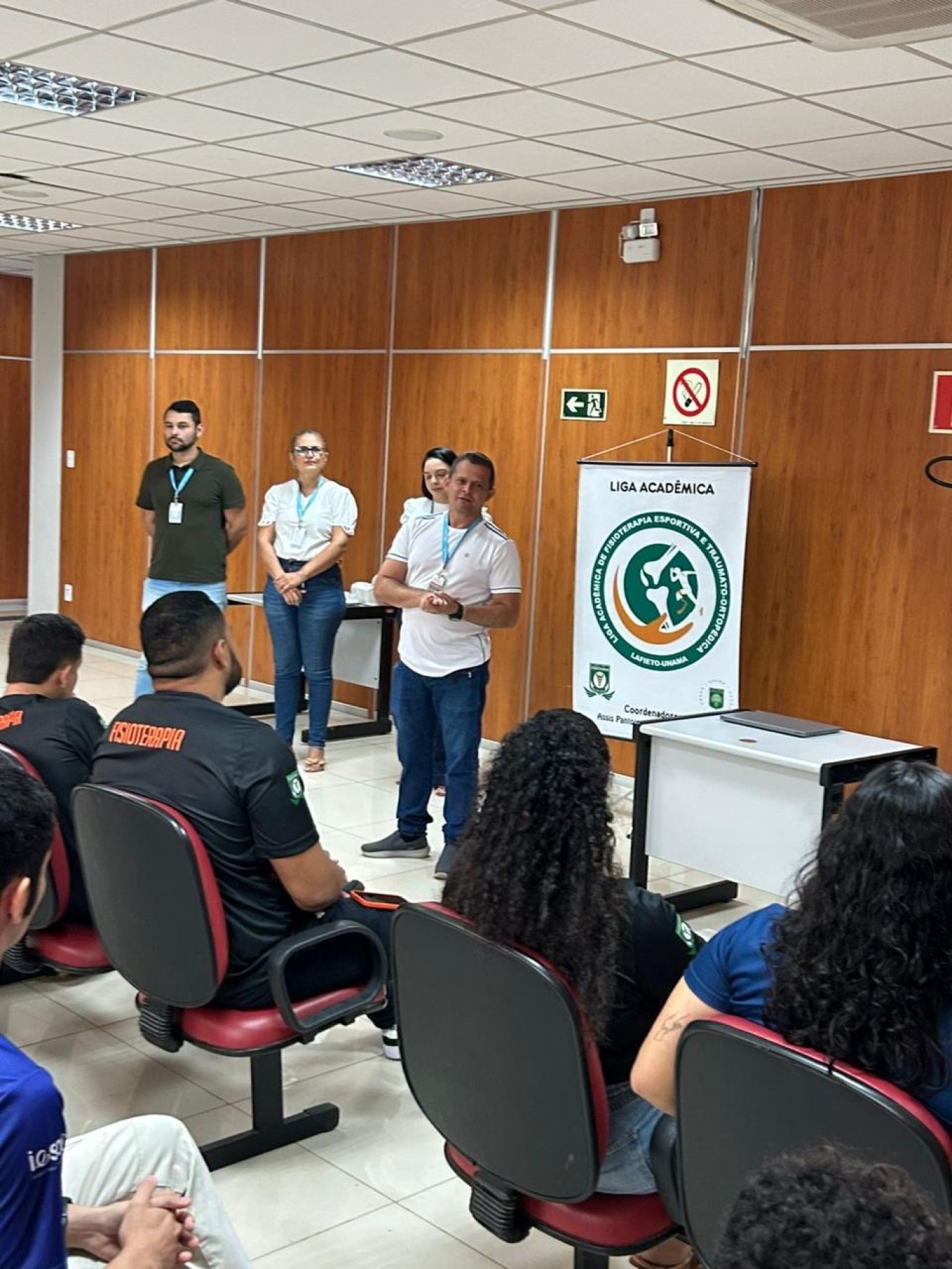 HMS realiza ação multiprofissional de educação em saúde na Justiça Federal de Santarém