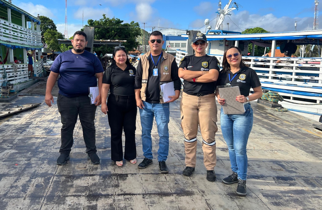 Imagem de Informação e orientação: servidores da Secretaria de Portos realizam trabalho para garantir os direitos de idosos e Pessoas com Deficiência (PcD's) nas embarcações