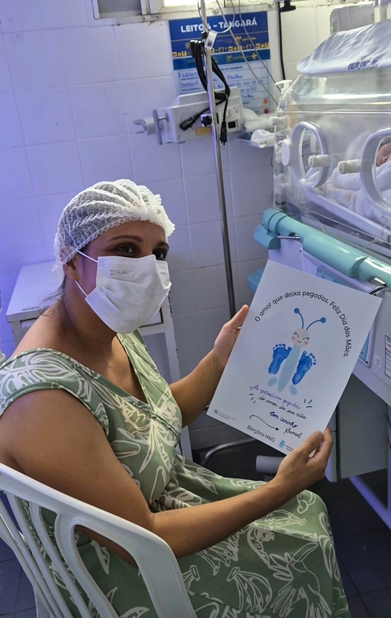 O amor que deixa pegadas: mães de bebês internados no berçário do HMS recebem homenagem especial