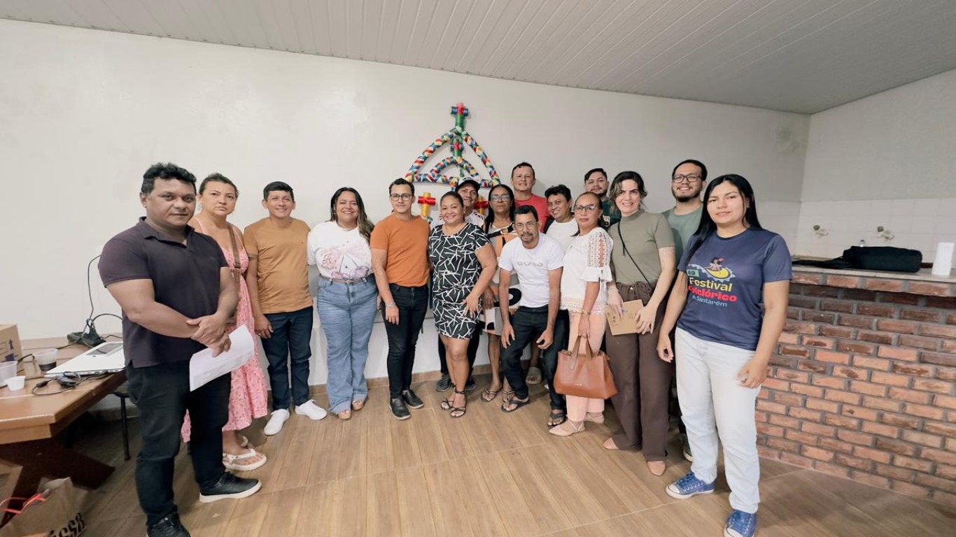 Prefeitura de Santarém se reúne com Comissão Organizadora e inicia definições para os 50 anos do Festival Folclórico