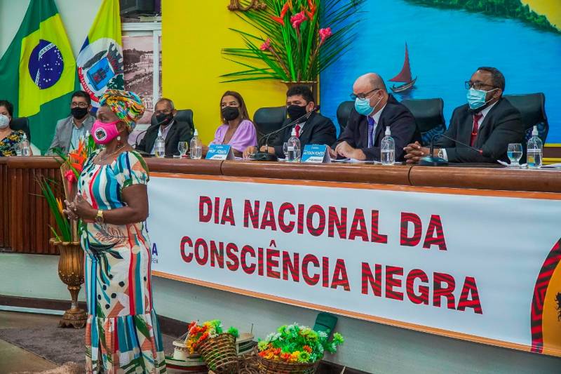 Prefeitura de Santarém participa de homenagem ao Dia Nacional da Consciência Negra em sessão da Câmara de Vereadores 