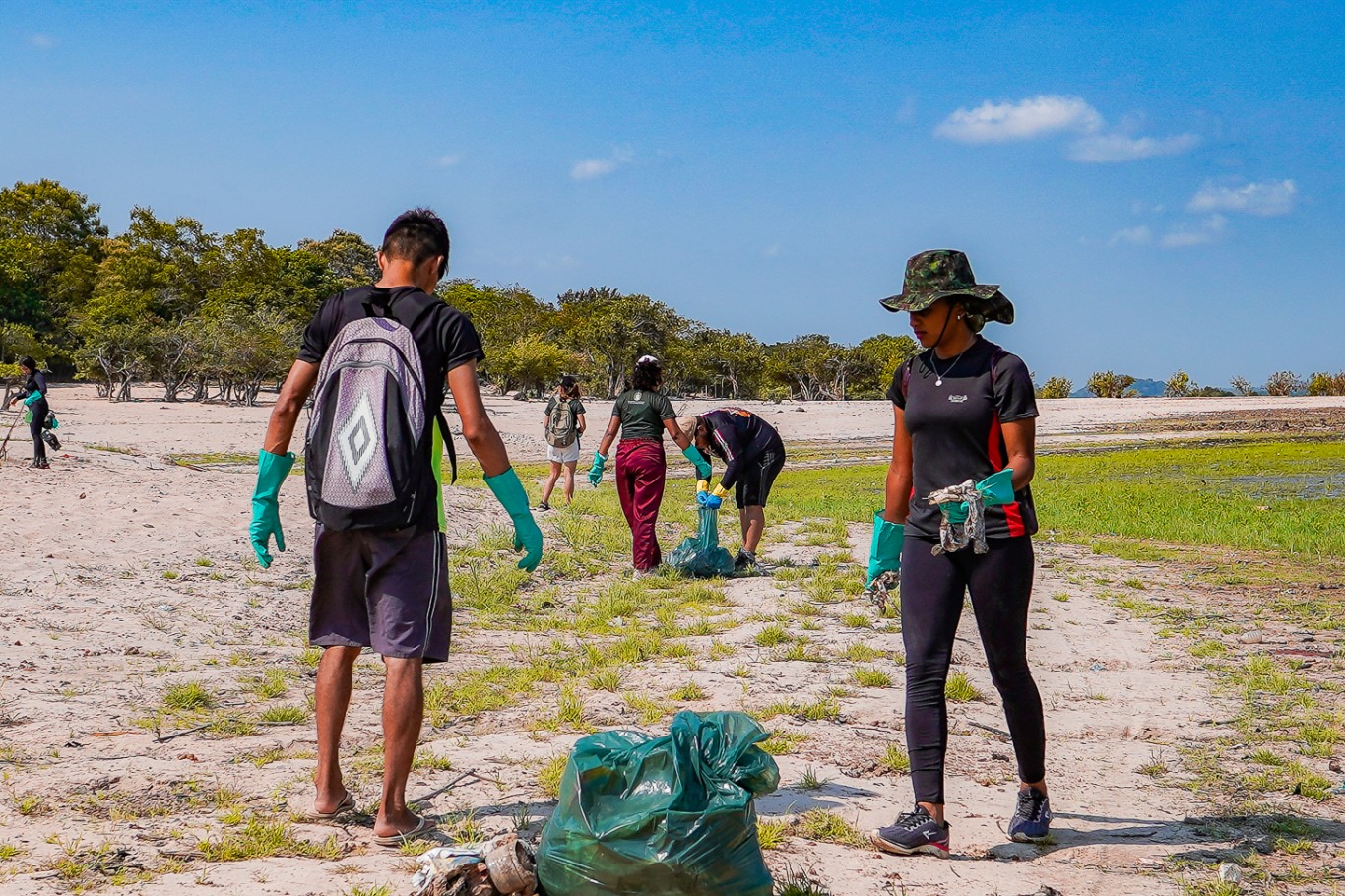 Operação 'Rios + Limpos' retira mais de quatro toneladas de resíduos das praias de Santarém