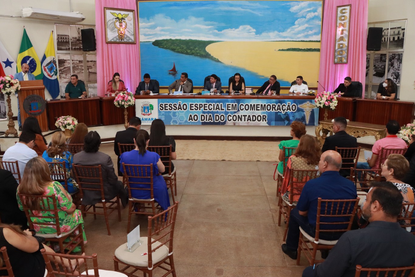 Na Câmara, Prefeitura participa da sessão especial em homenagem ao Dia do Contador
