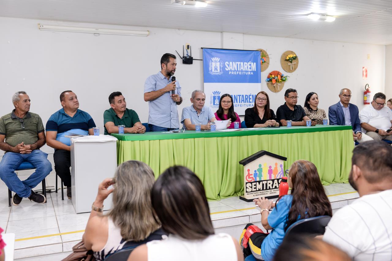 "Quero fazer um destaque no trabalho da Assistência Social em Santarém", parabenizou o deputado federal Henderson Pinto