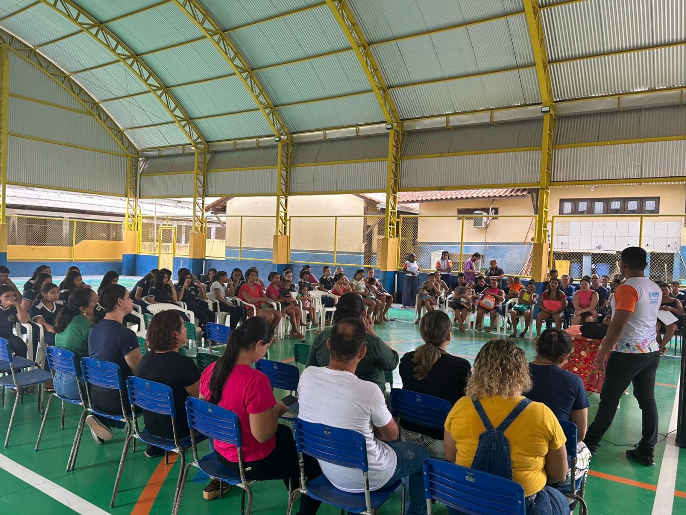 Moradores da comunidade de Perema recebem ação descentralizada da Prefeitura de Santarém