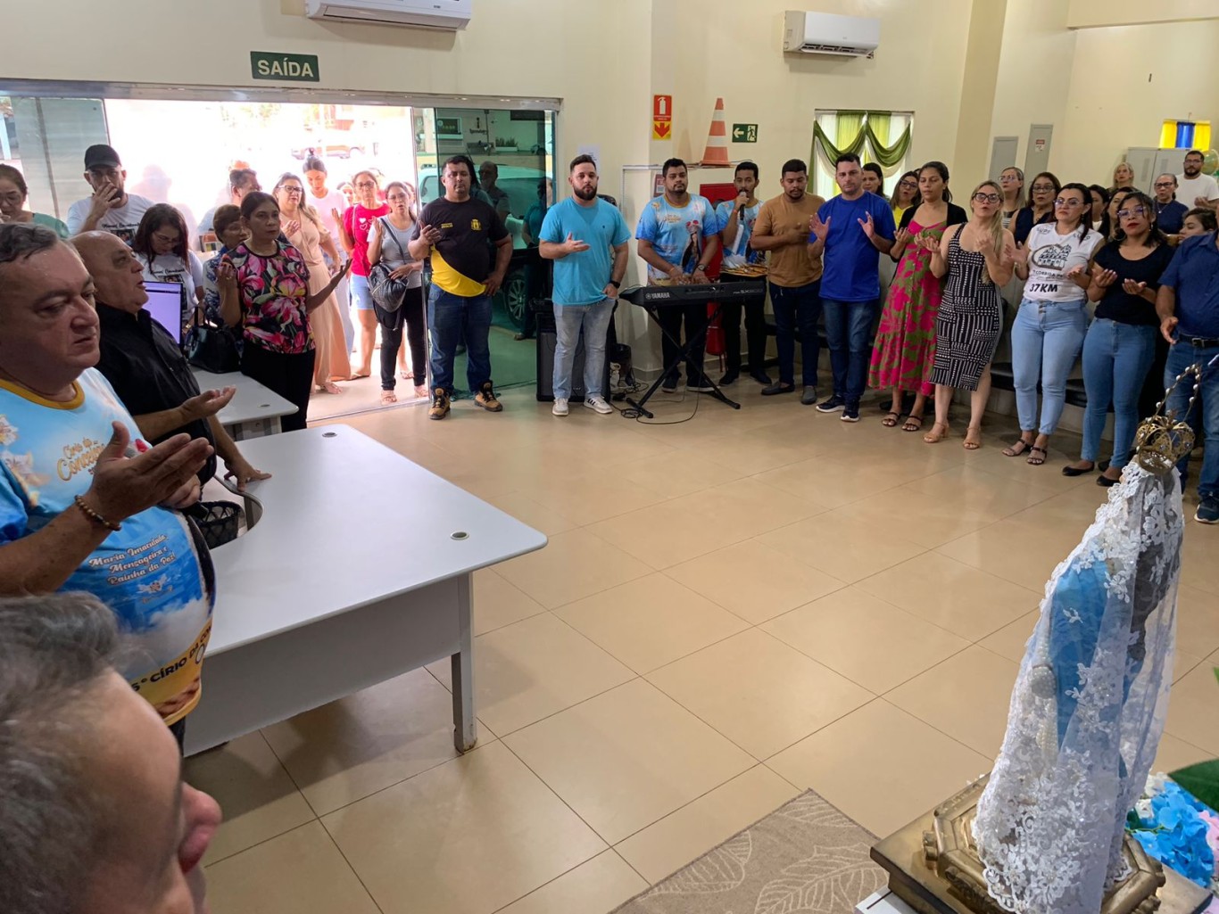 Secretaria de Educação recebe a visita da imagem peregrina de Nossa Senhora da Conceição