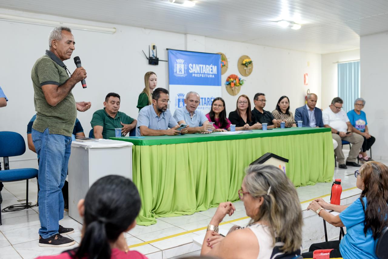 "É um grande prazer e privilégio estar aqui nessa assinatura", disse o presidente da Associação de Curuai. Foto: Ronaldo Ferreira.