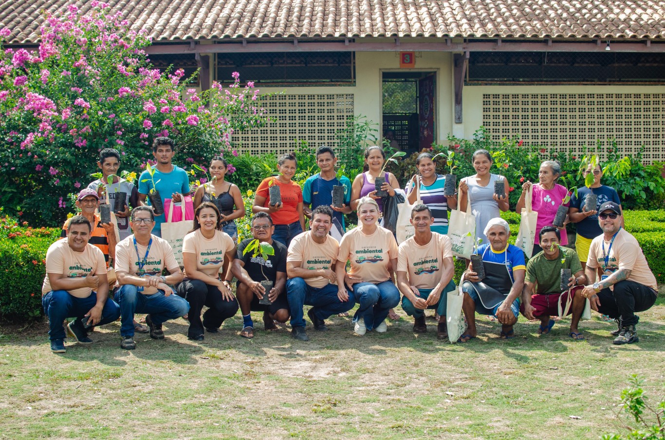 Caravana Ambiental leva serviços e orientações para agricultores da Comunidade Bom Futuro e região