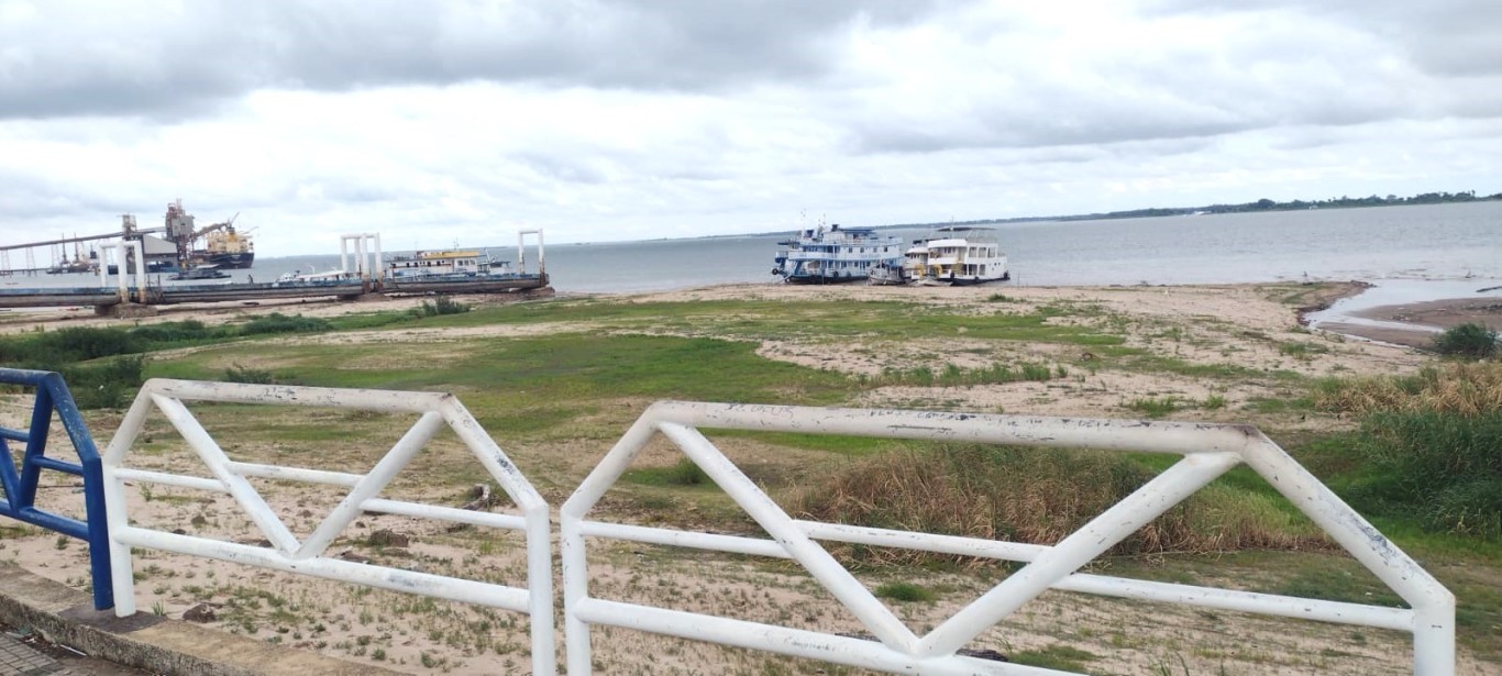 Projeto “Orla Limpa com Sempta” promove limpeza e conscientização ambiental na orla de Santarém