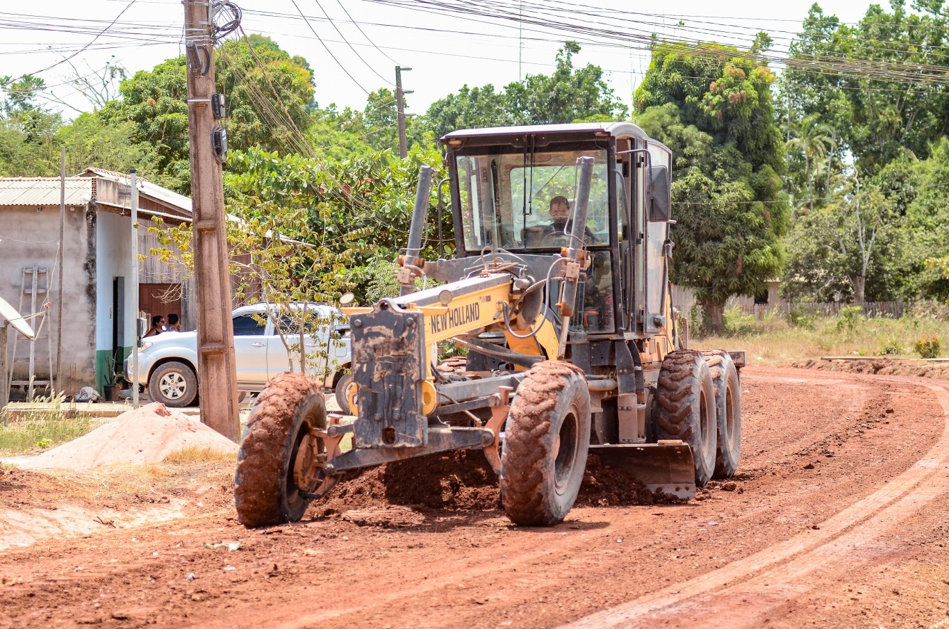 Imagem de Puxirum do Trabalho e Transformação: Prefeitura avança na recuperação da estrada que interliga as comunidades Guaraná e Santarém Miri