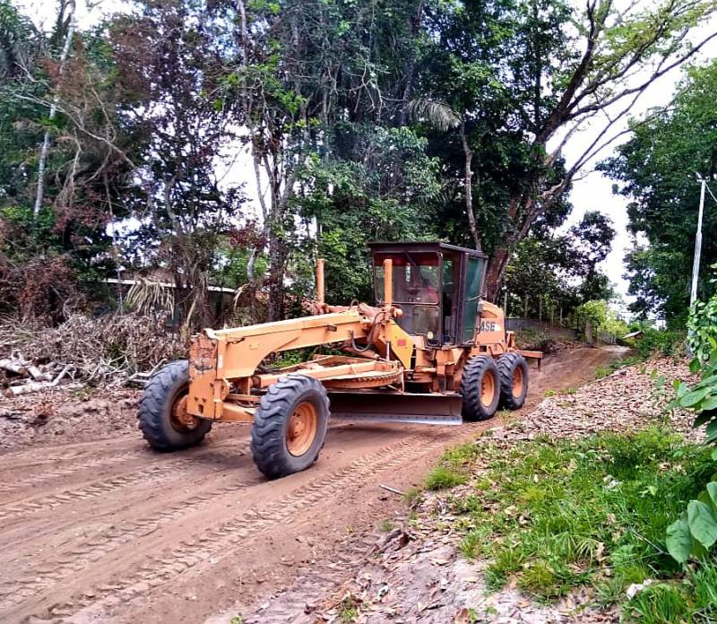 Prefeitura realiza melhorias nas vicinais que dão acesso às comunidades Irurama e Santa Luzia no Eixo Forte