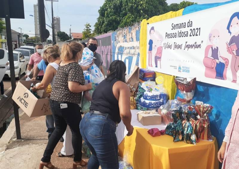 Semana da Pessoa Idosa encerra com carreata e doações para o Lar São Vicente de Paulo