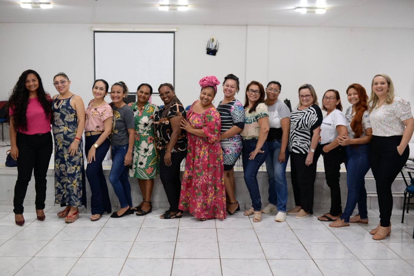 Mulheres do Conselho Municipal da Condição Feminina recebem formação técnica