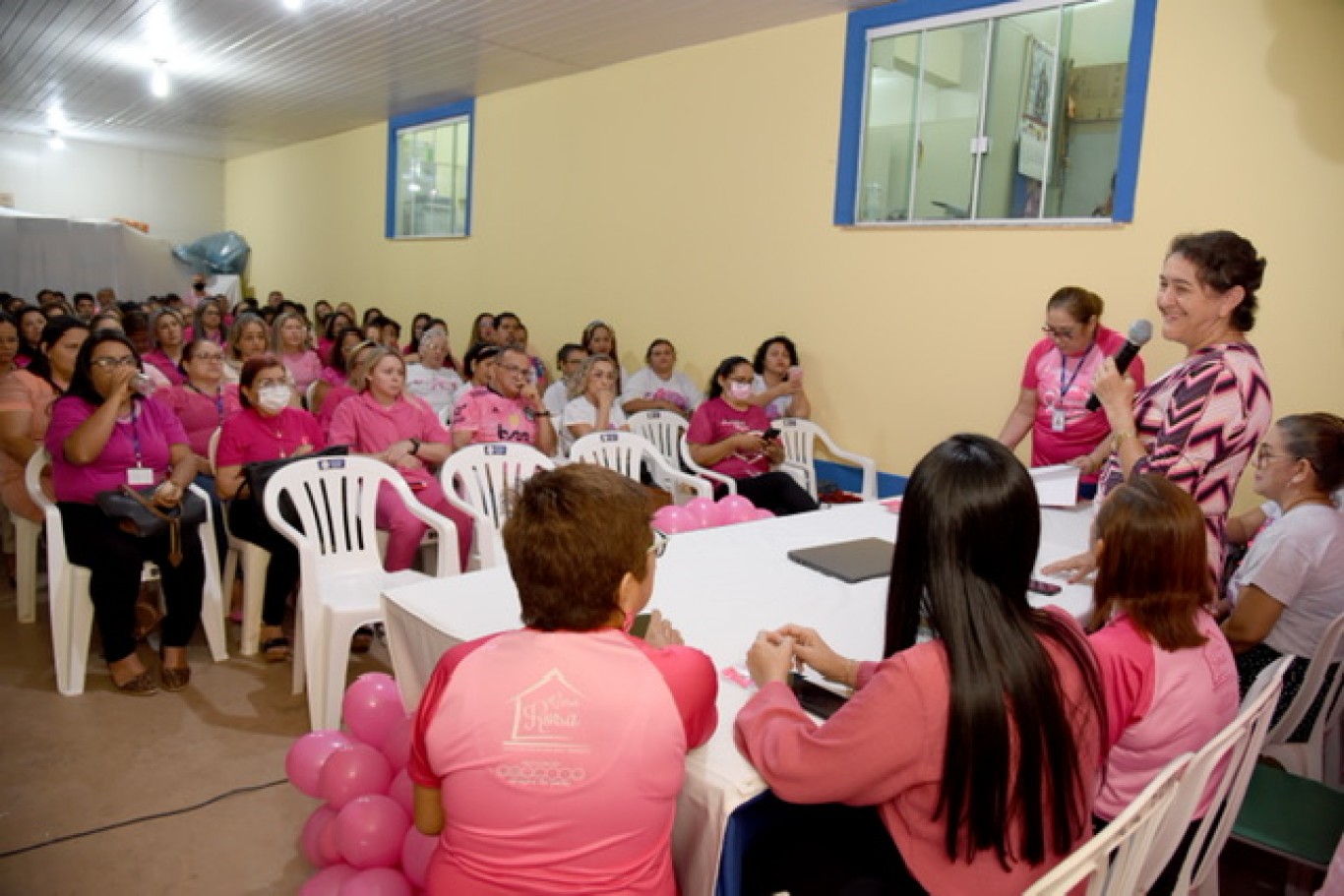 Outubro Rosa: depoimentos, dança e emoção marcam programação promovida pela Secretaria de Educação de Santarém 