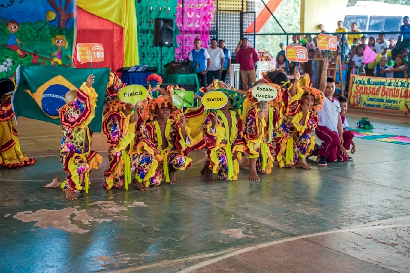 Emoção e diversão marcam culminância das ações de enfrentamento ao trabalho infantil na Vila Curuai