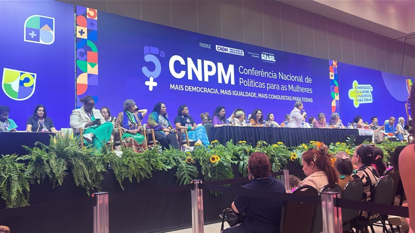 Santarém marca presença na 5ª Conferência Nacional de Políticas para as Mulheres em Brasília