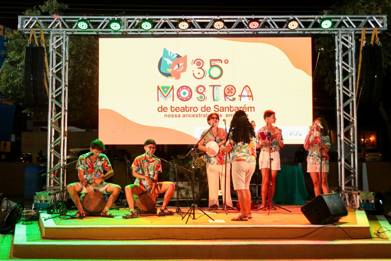 Imagem de 35ª Mostra de Teatro de Santarém é aberta com Sarau Cênico-Cultural na Casa da Cultura