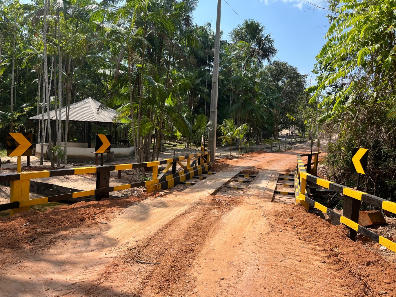 Imagem de Santarém avança na infraestrutura rural com a reconstrução de novas pontes de madeira