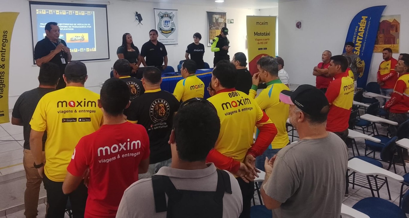 Imagem da notícia: SMT promove palestra sobre segurança no trânsito para motoristas de aplicativo em Santarém