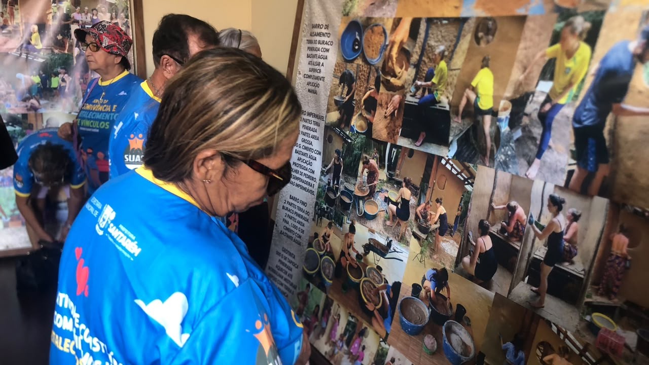Idosos do CRAS Santana visitam o Centro Cultural João Fona