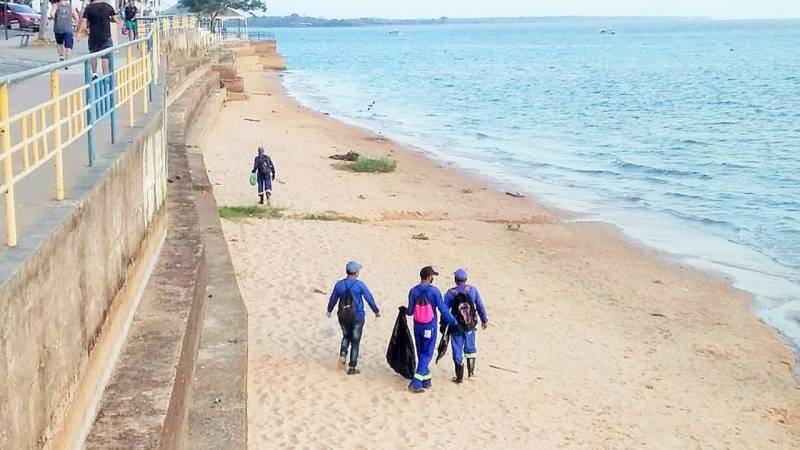 Prefeitura de Santarém inicia estratégia para limpeza das praias em frente à cidade