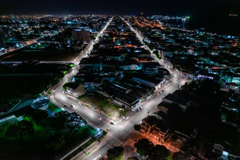 Prefeitura investe em luminárias de LED e gera 60% de economia em energia pública