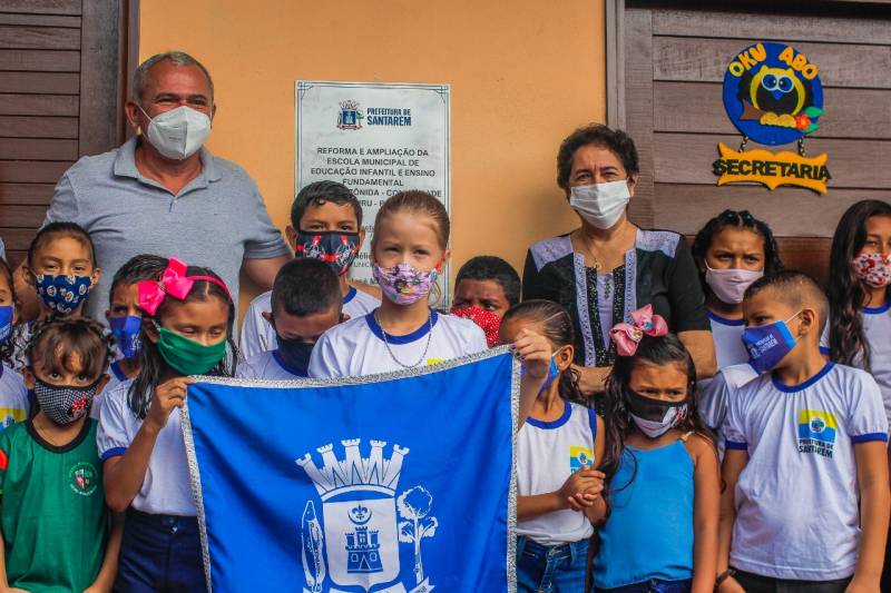 Com poesia, música e banho de cheiro, Quilombo de Murumuru recebe escola ampliada e reformada