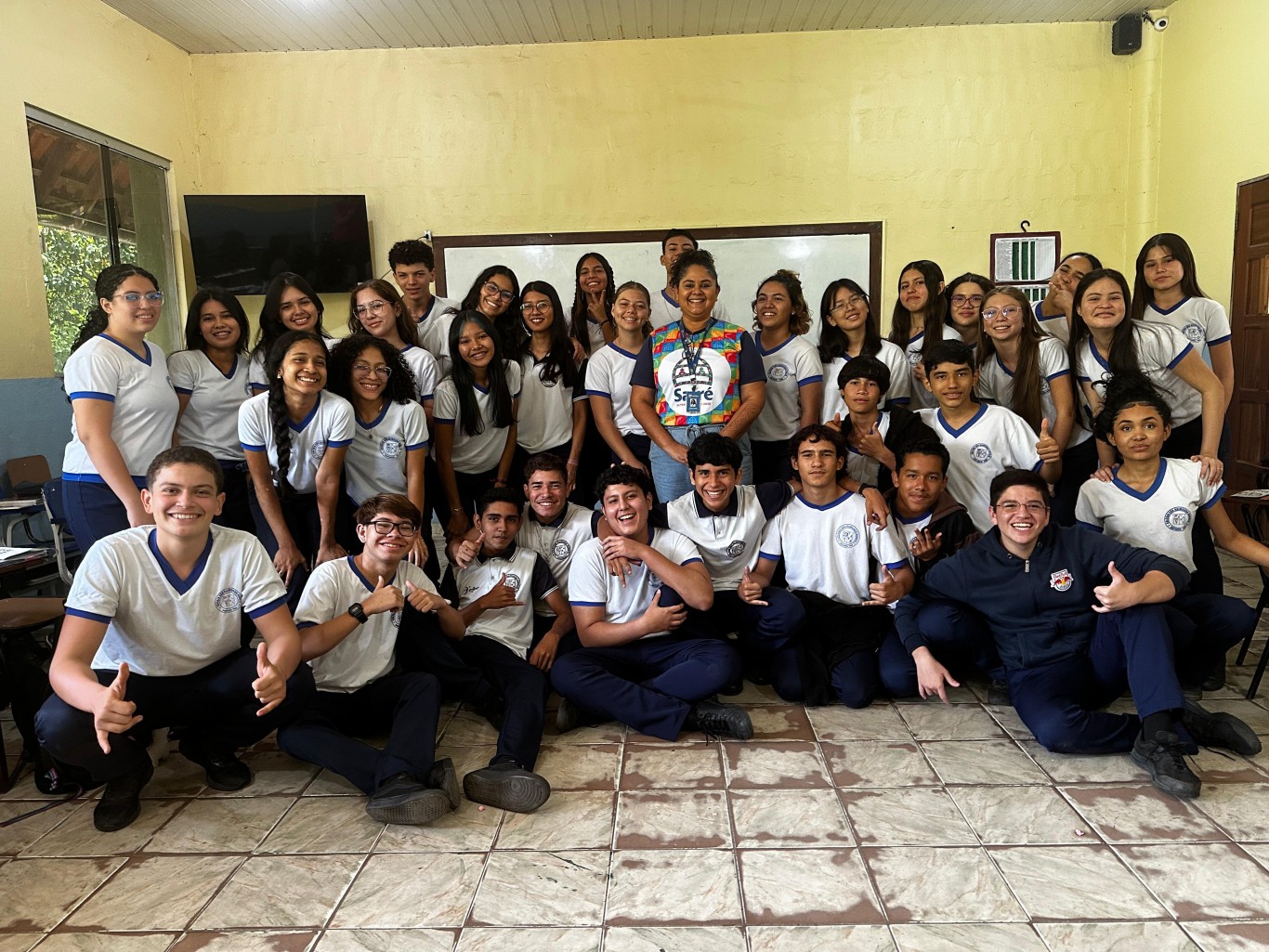 Prefeitura promove roda de conversa sobre turismo sustentável com estudantes do Colégio São Raimundo