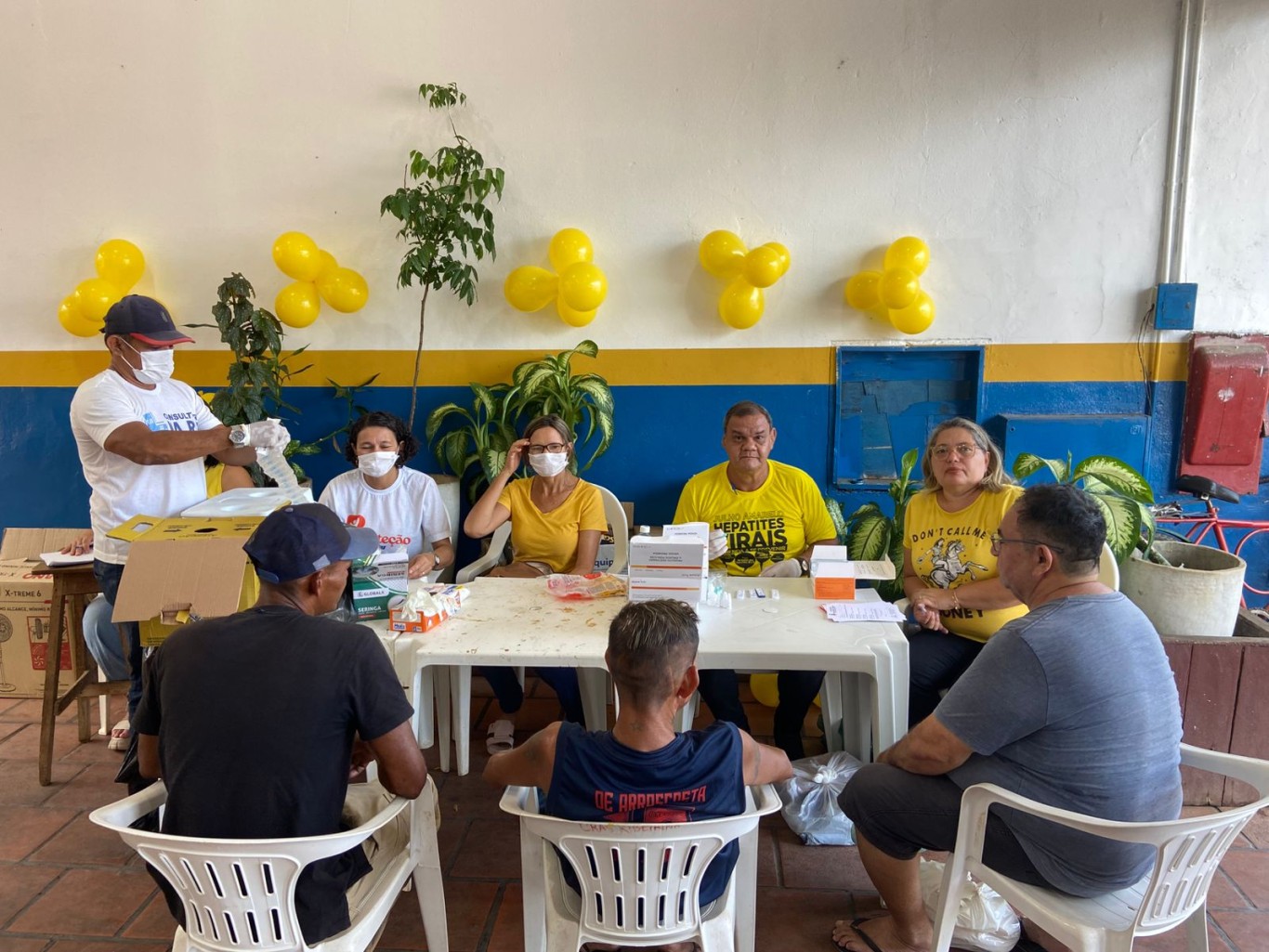 Consultório na Rua encerra programação do Setembro Amarelo com ação no Mercadão 2000