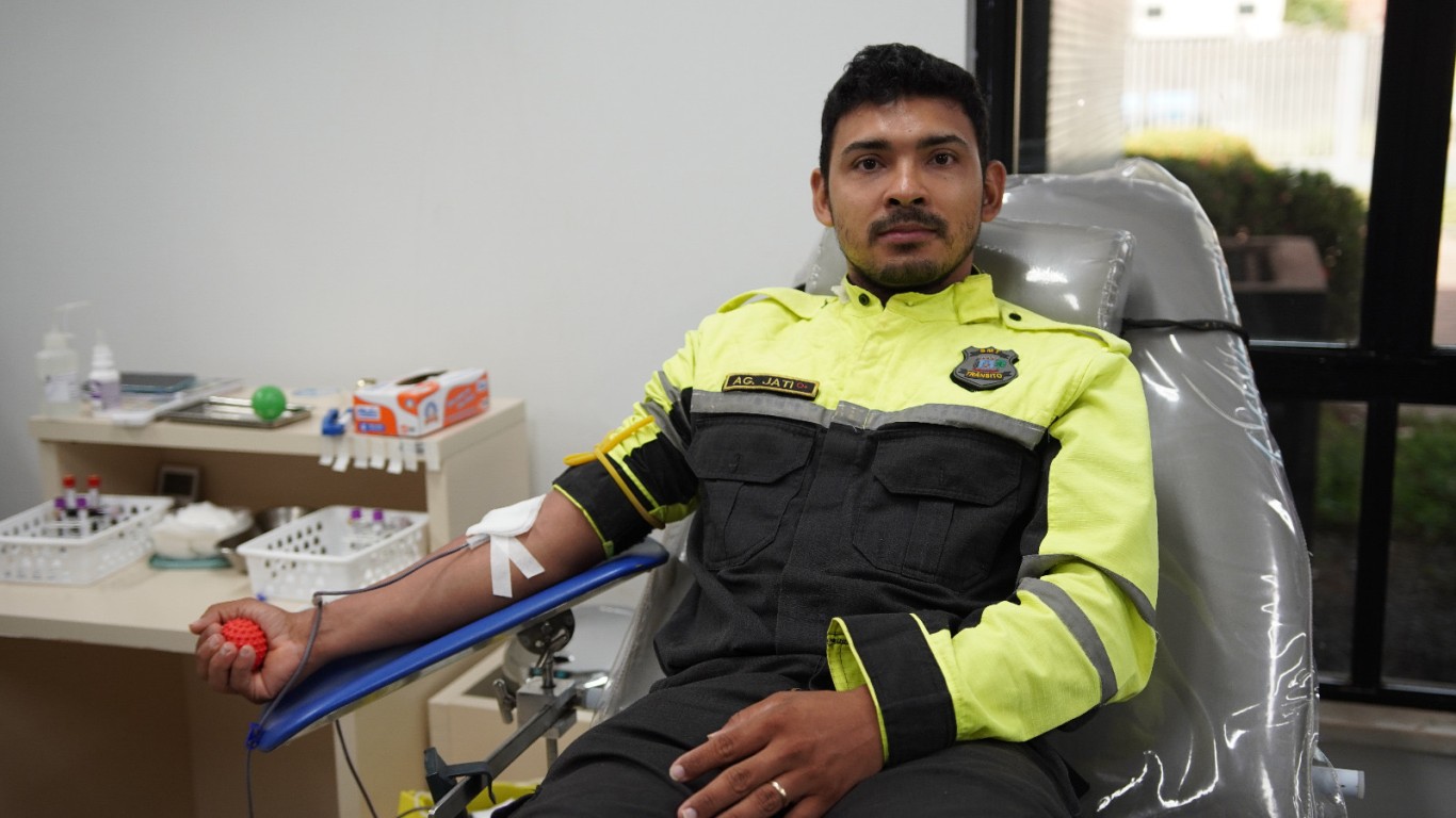 Imagem de SMT abre Semana Nacional de Trânsito com ação de doação de sangue