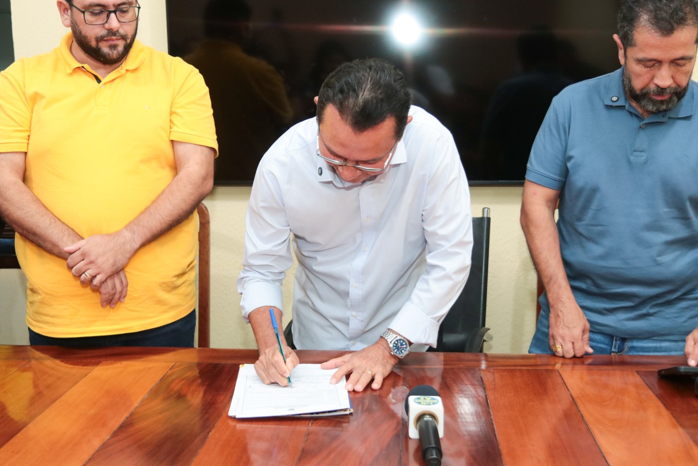 Prefeito José Maria Tapajós assina ordem de serviço para construção da nova UBS de Tapará Grande