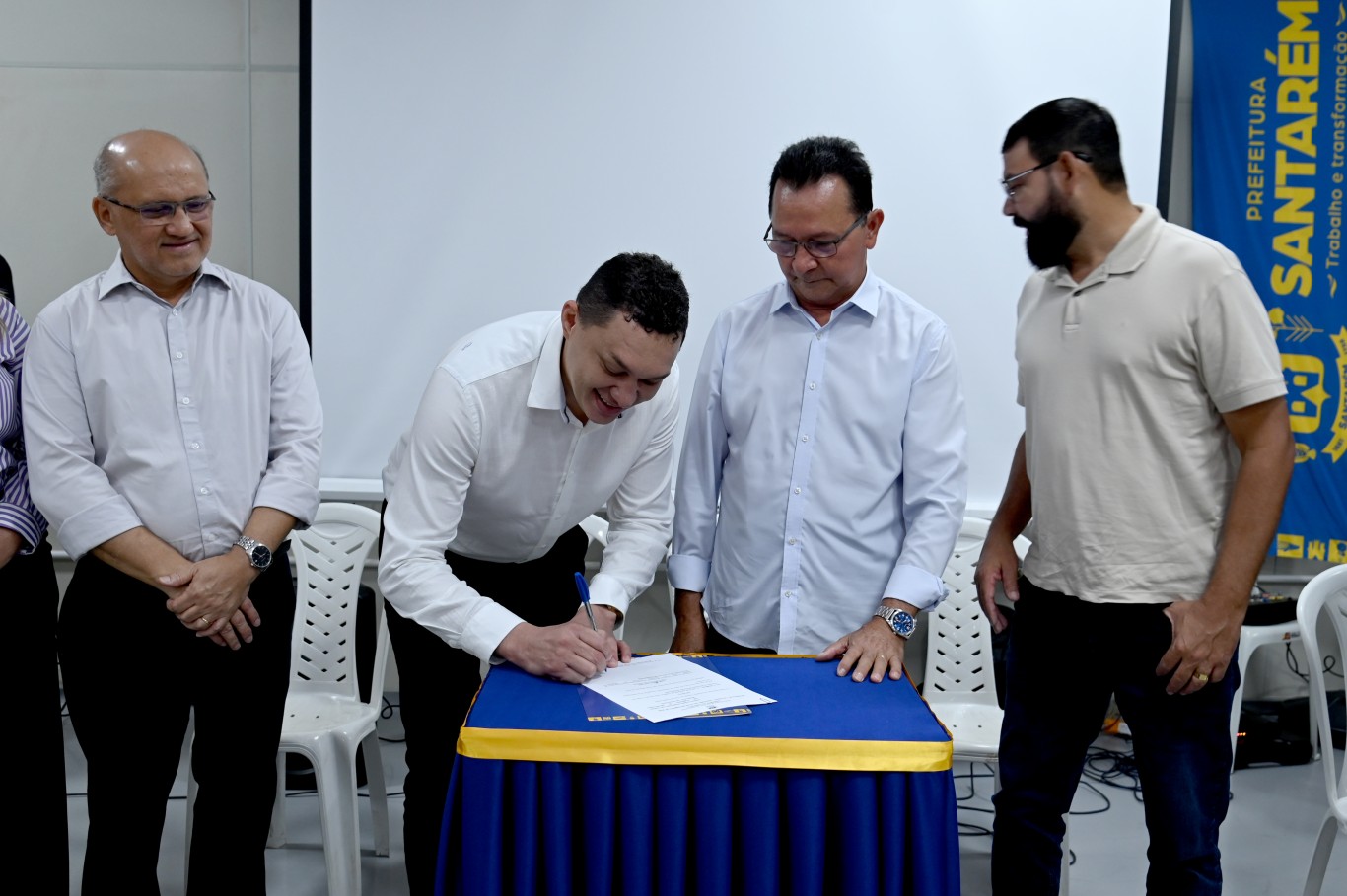 Imagem de Novo secretário municipal de Educação de Santarém toma posse