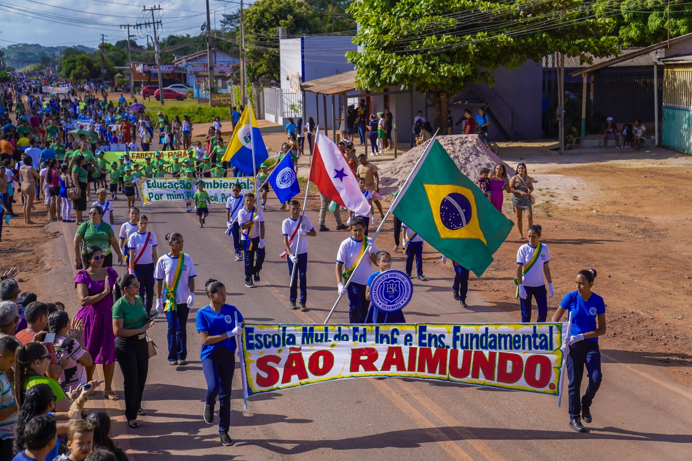 Imagem de Comunidade Jacamim realiza desfiles cívicos com escolas da Curuá-Una I