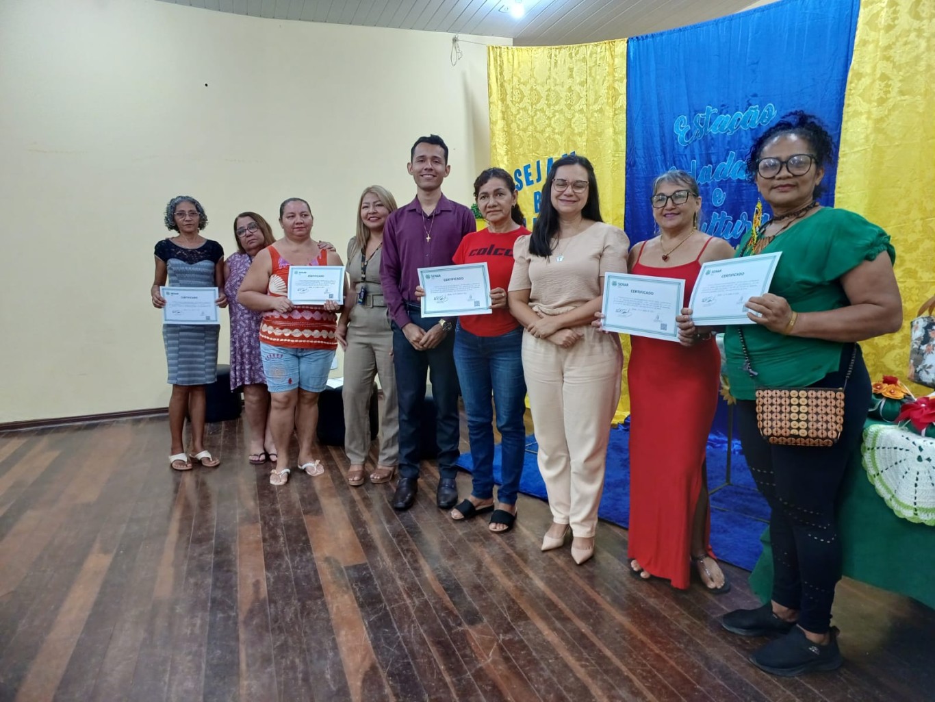 Estação Cidadania e Cultura realiza 1ª Exposição do Programa de Cursos e Oficinas com mais de 300 participantes